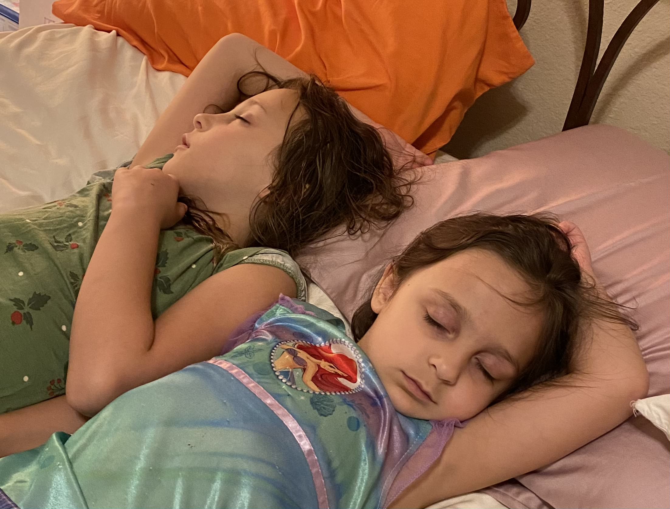 IMG_3298_2_sleepover Sleeping sisters